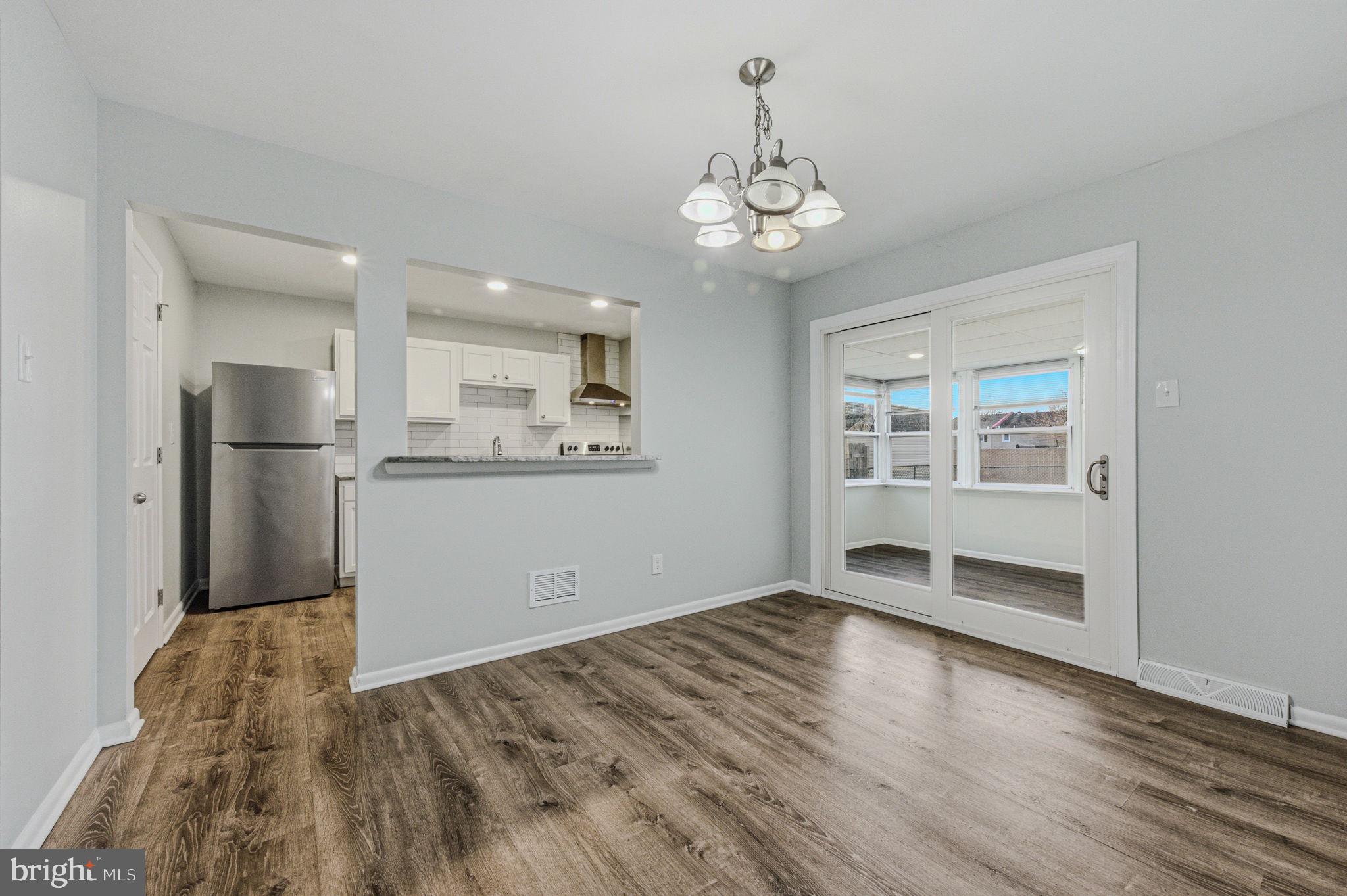 JACQUETTE SQUARE - Residential