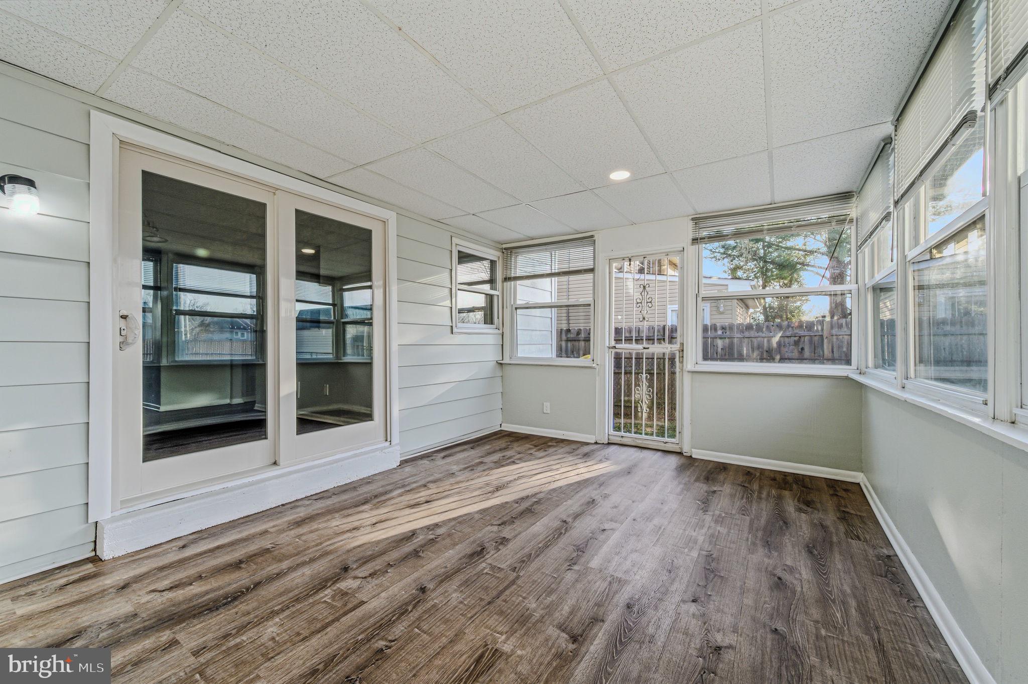 JACQUETTE SQUARE - Residential