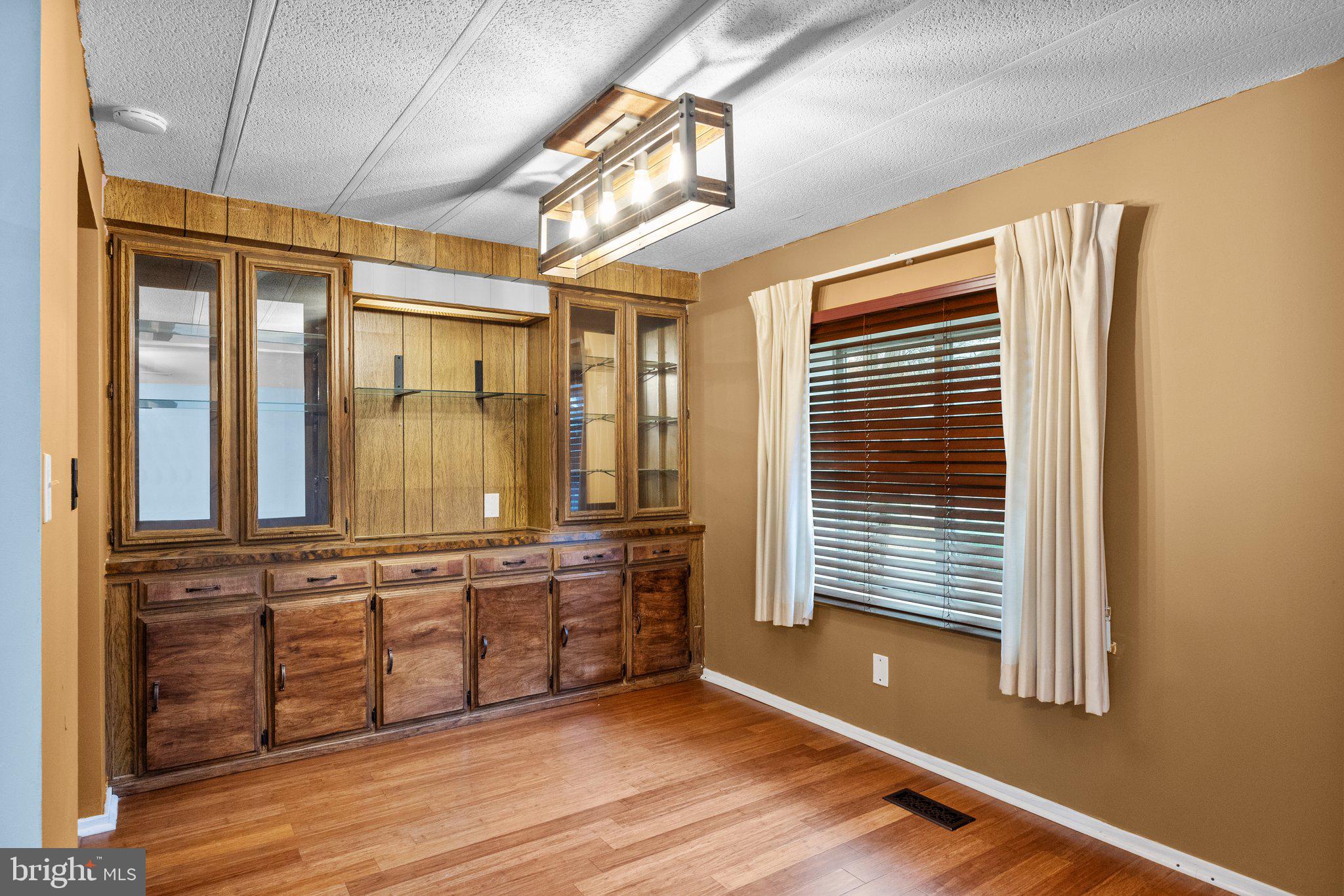 PENNWOOD CROSSING - Residential