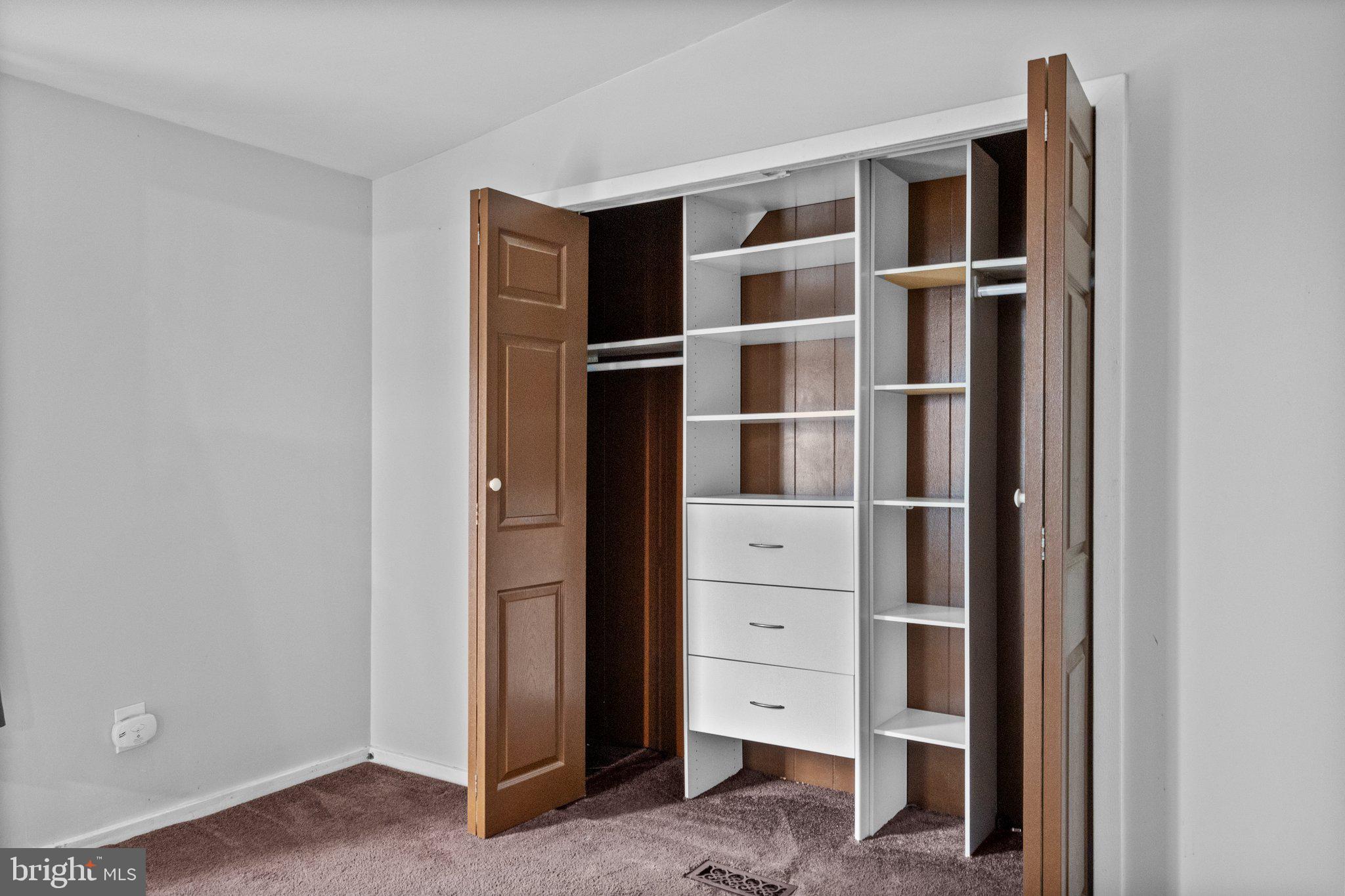 PENNWOOD CROSSING - Residential