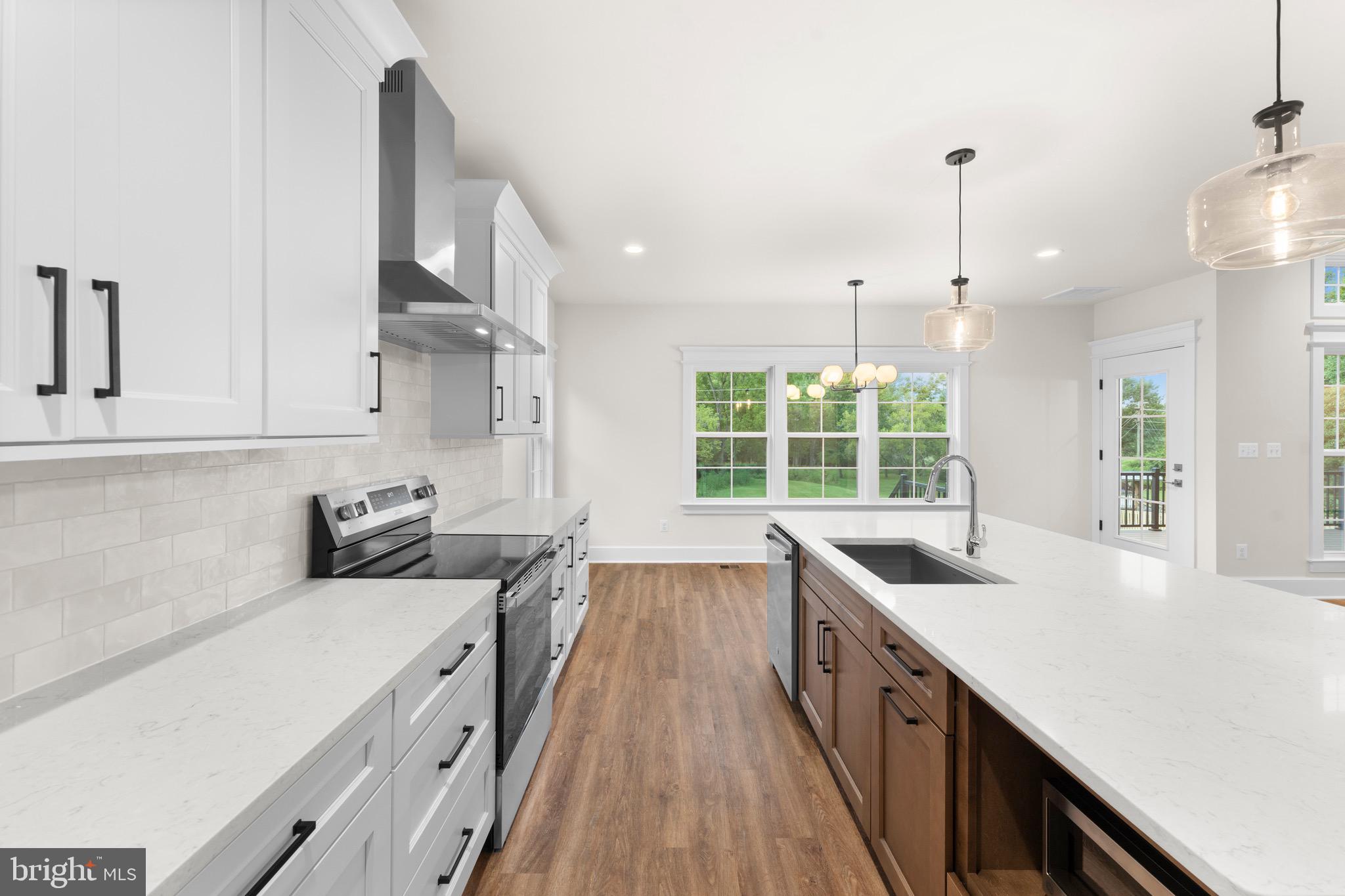 LOCUST HILL - Residential