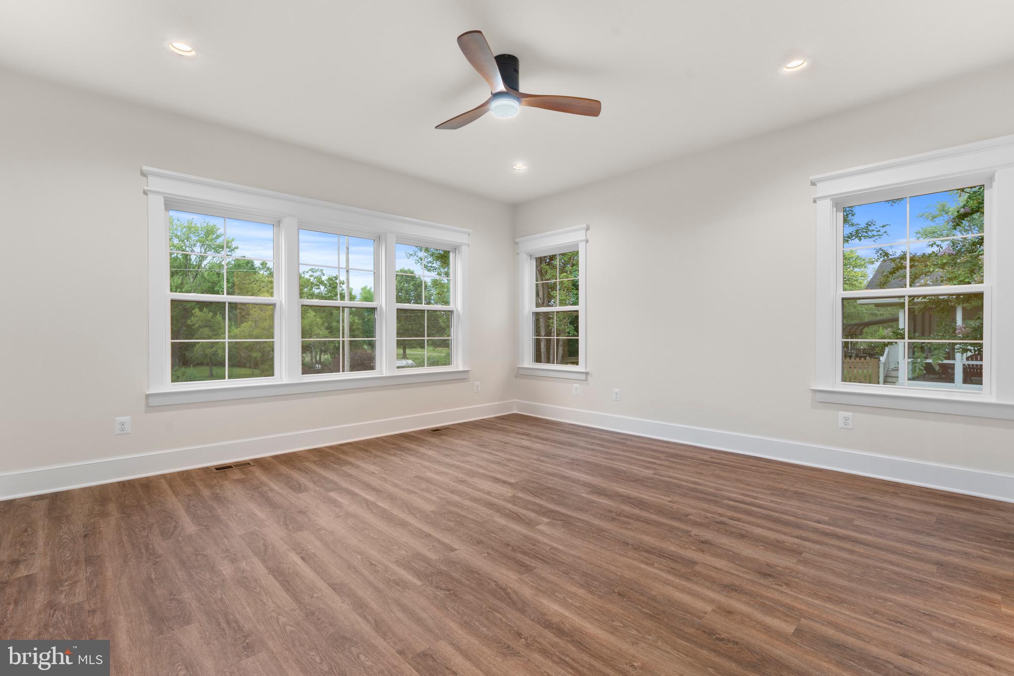 LOCUST HILL - Residential