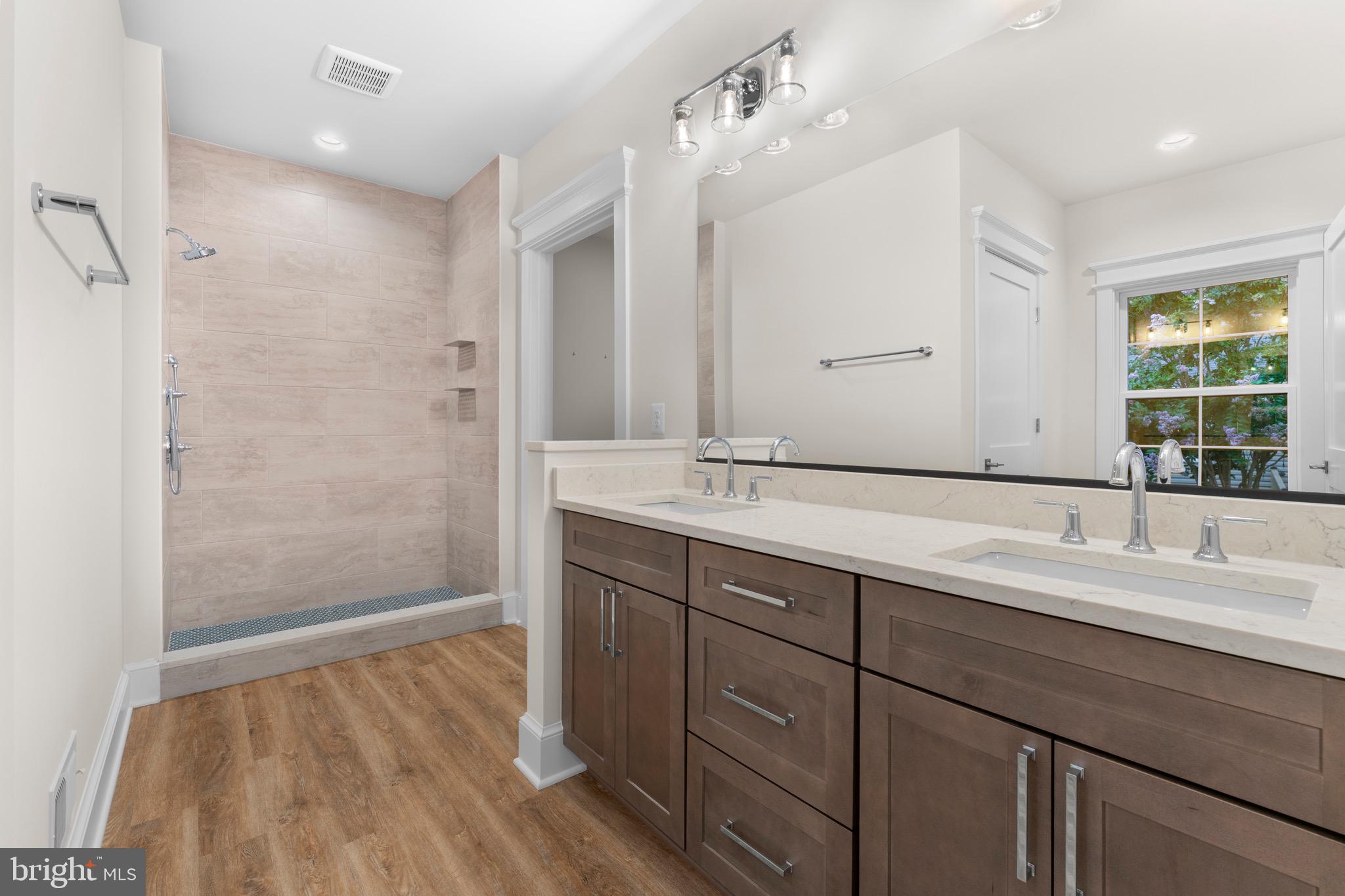 LOCUST HILL - Residential