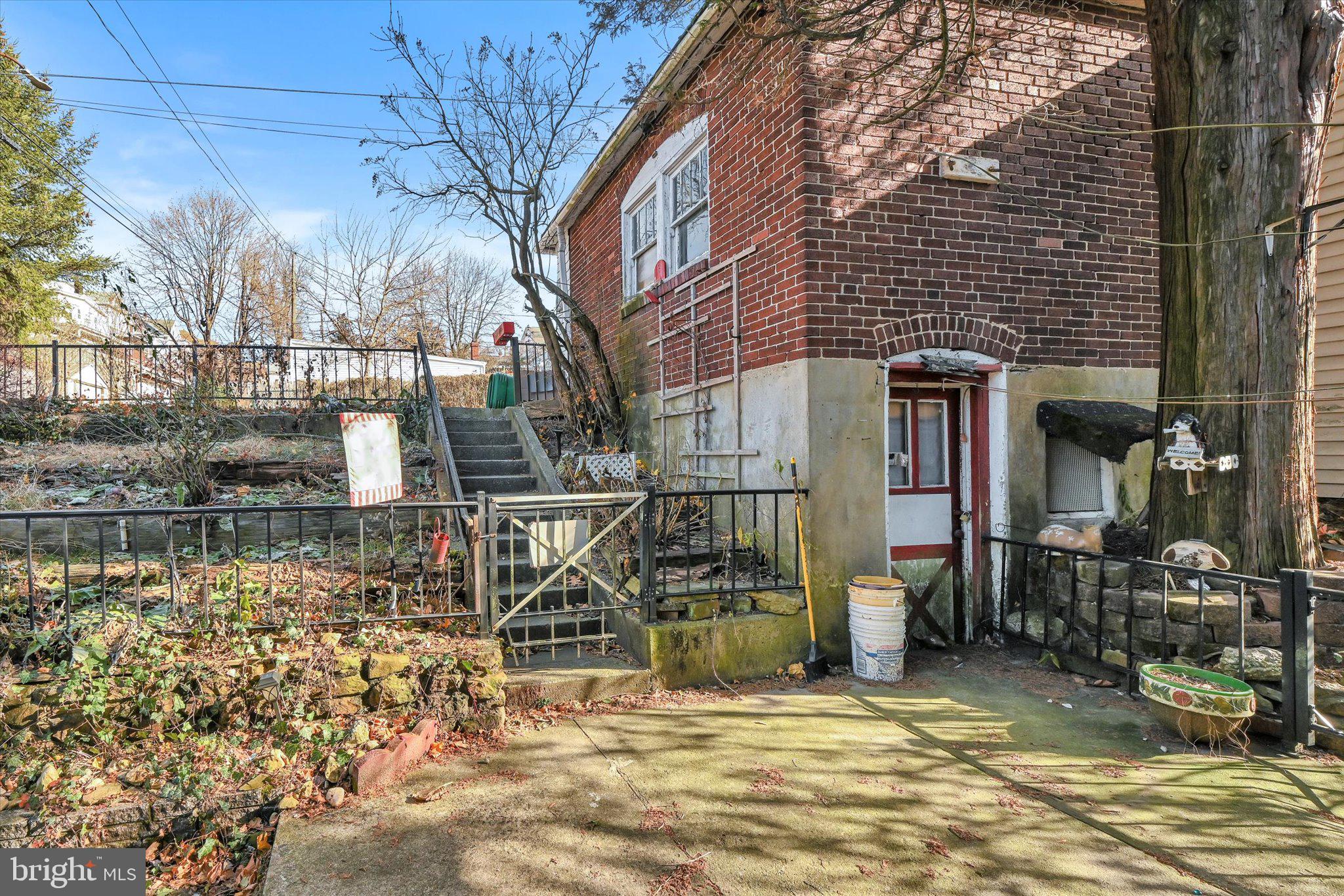 POTTSVILLE - Residential