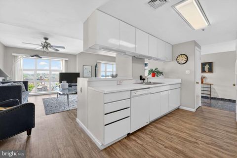 Tiny photo for 250 President Street #805, BALTIMORE, MD 21202 (MLS # MDBA2216470)