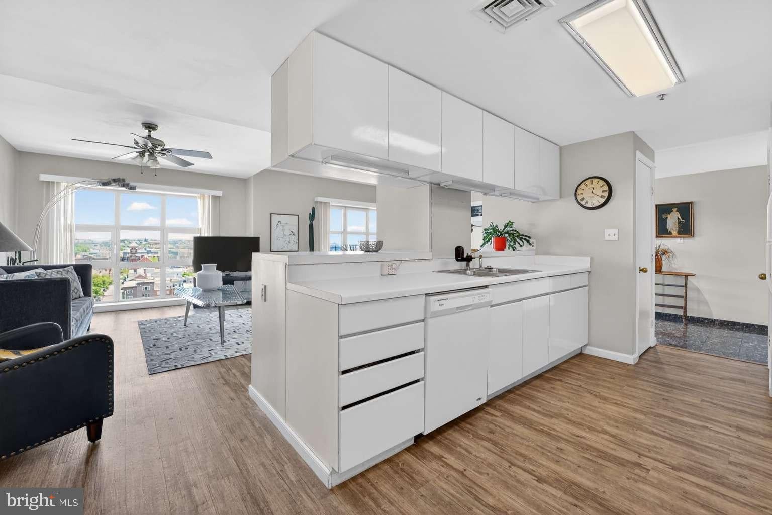 250 PRESIDENT STREET 805