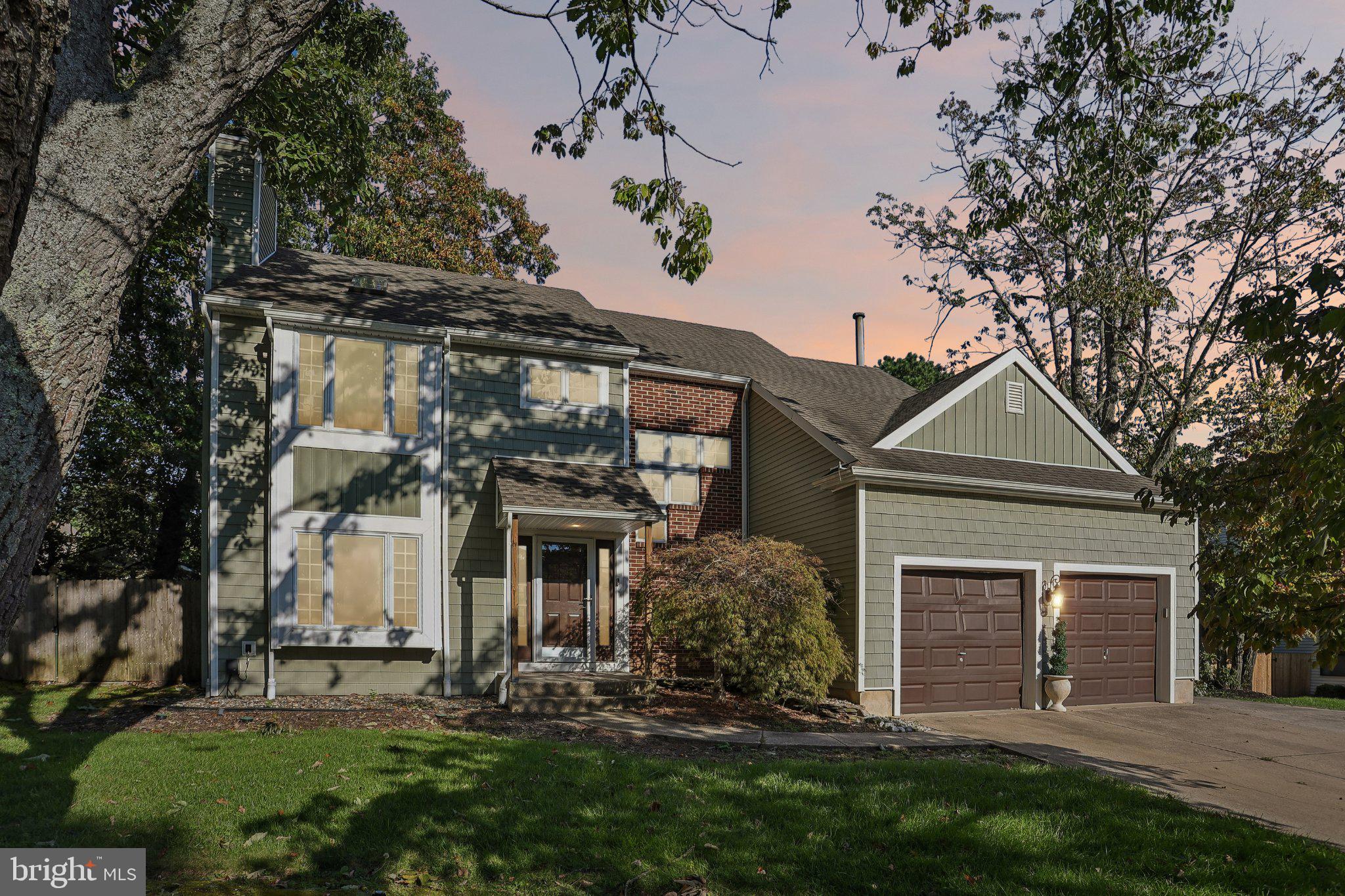 9 GLENFOREST DRIVE