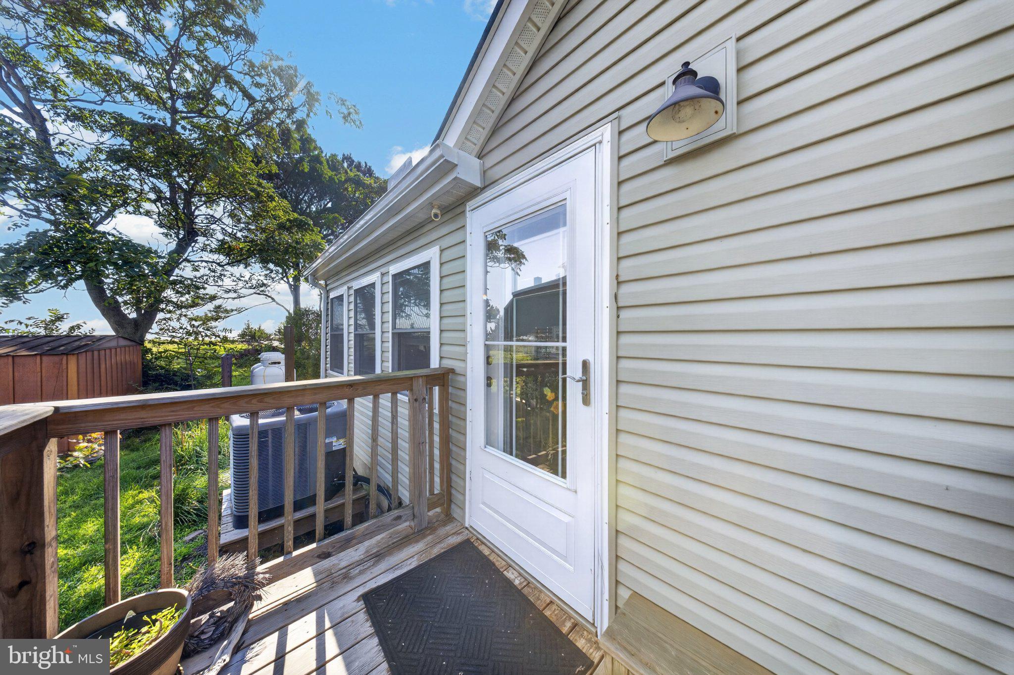 104 N BAY DRIVE
