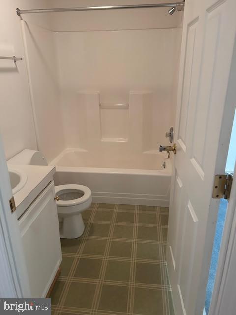 NEW COLONY VILLAGE - Residential Lease