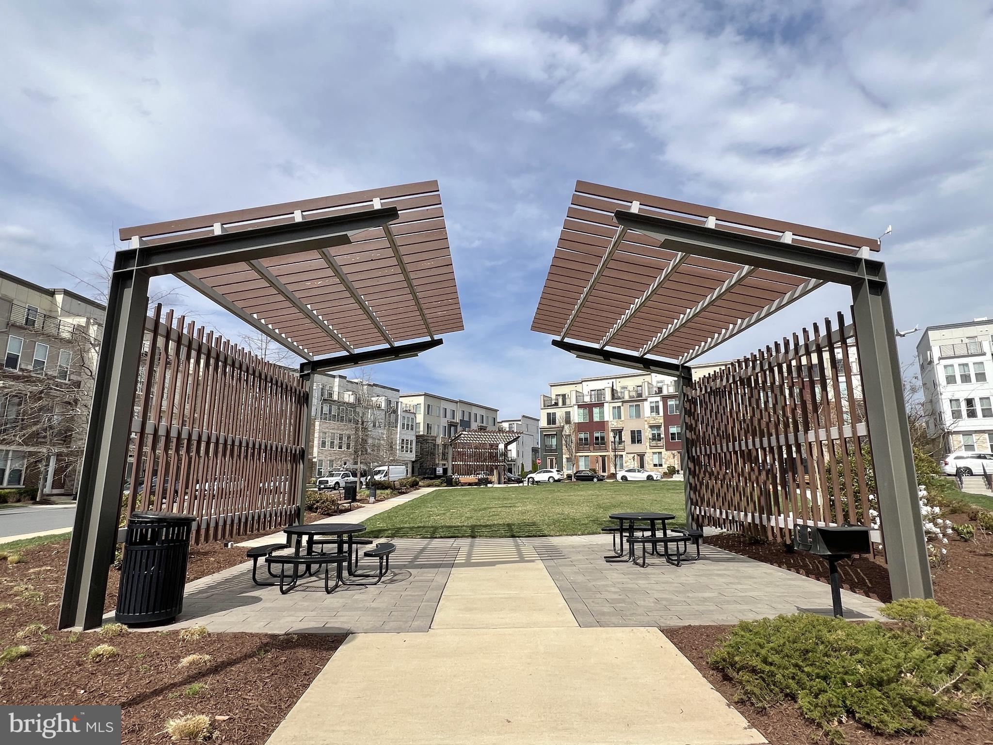 PRESERVE AT WESTFIELDS - Residential