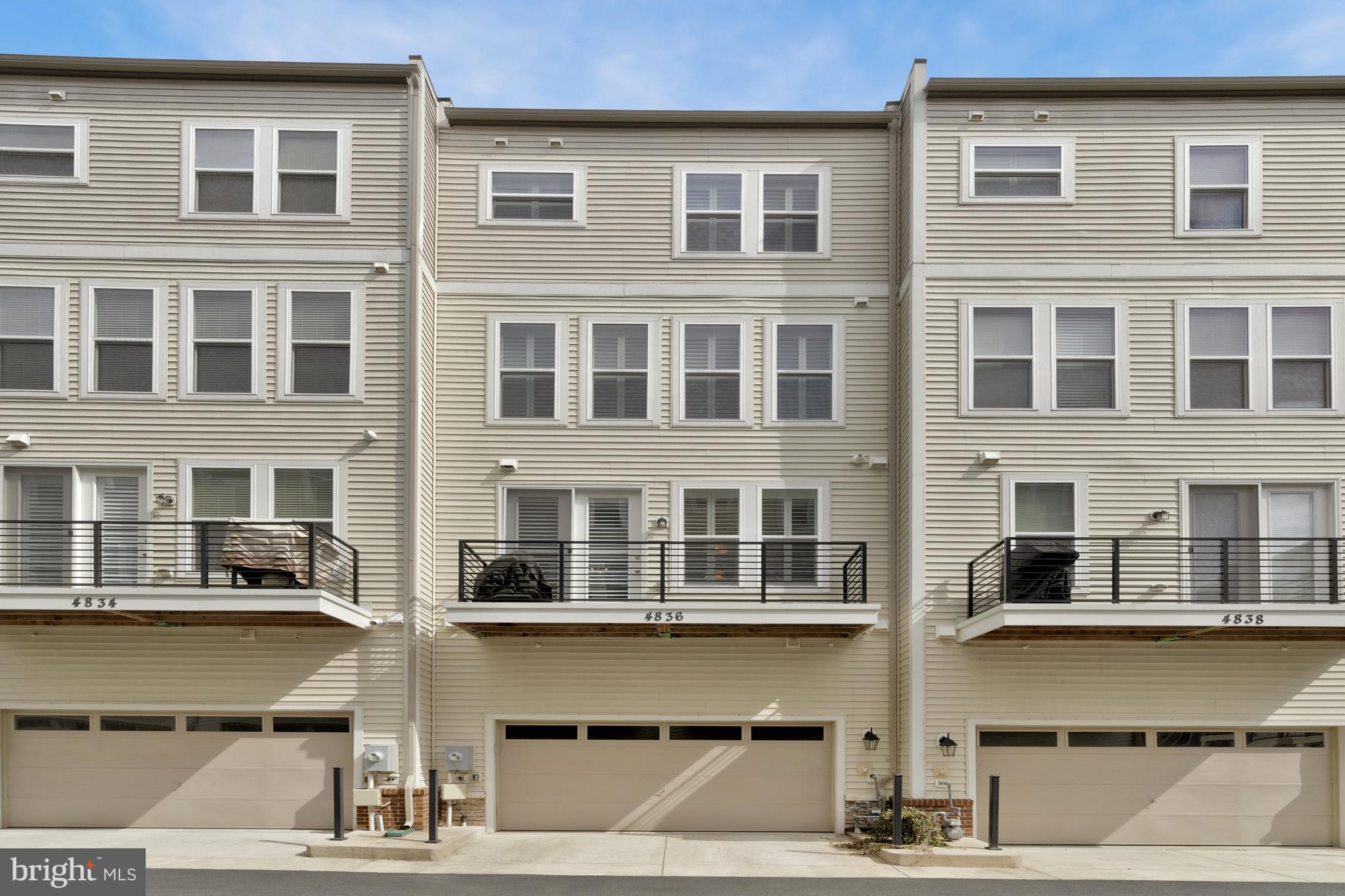 PRESERVE AT WESTFIELDS - Residential