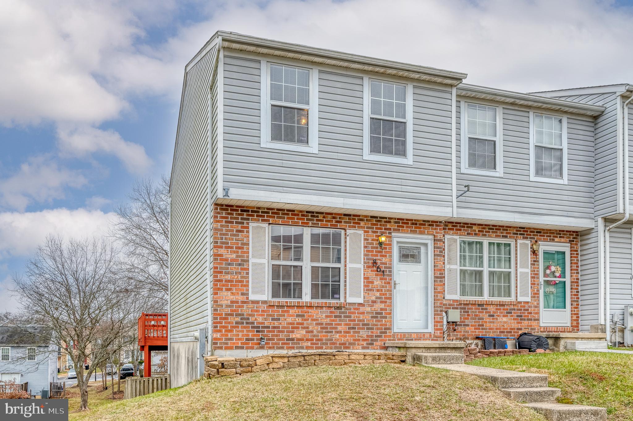 WOODBRIDGE CENTER - Residential Lease