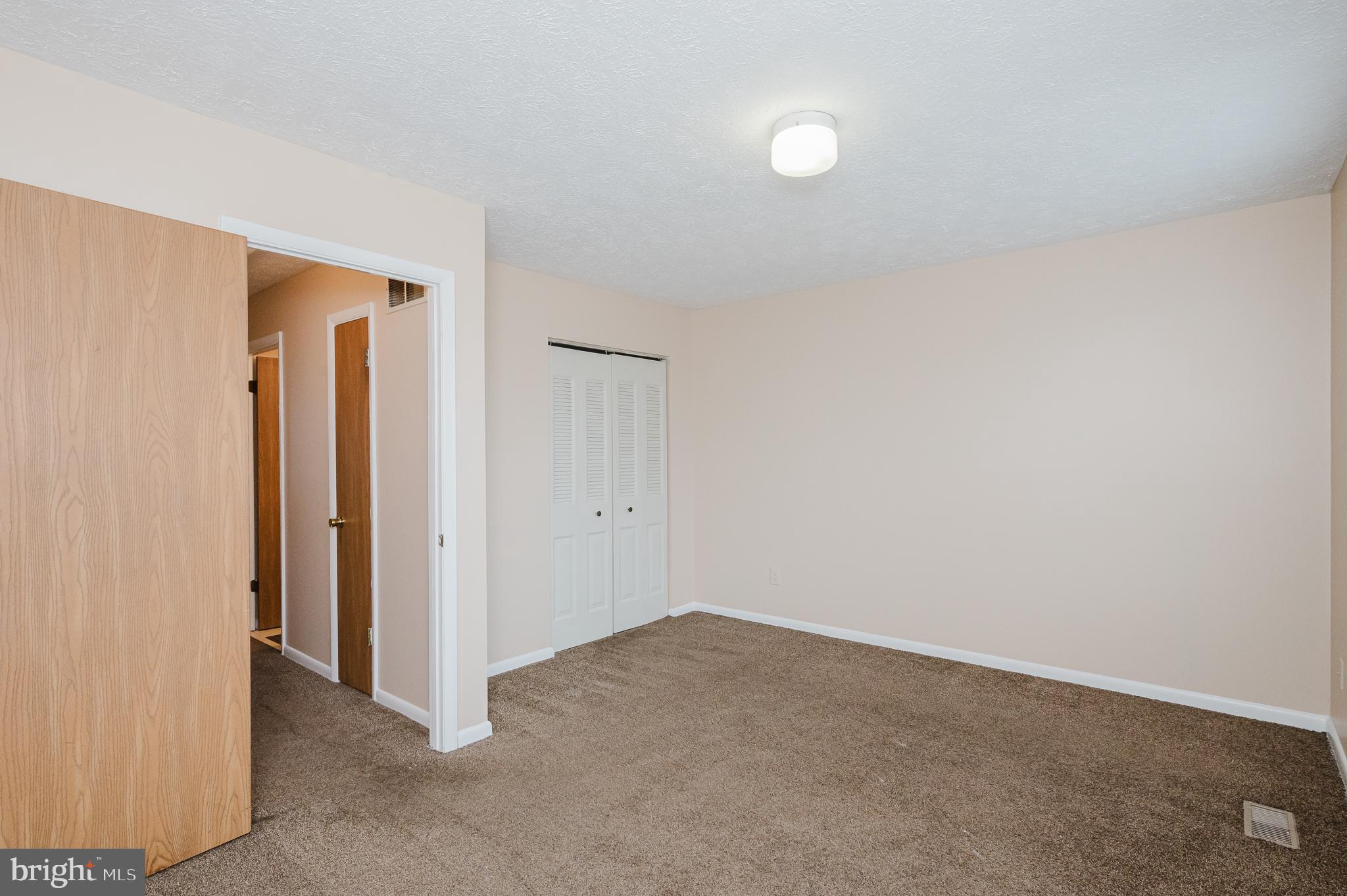 WOODBRIDGE CENTER - Residential Lease