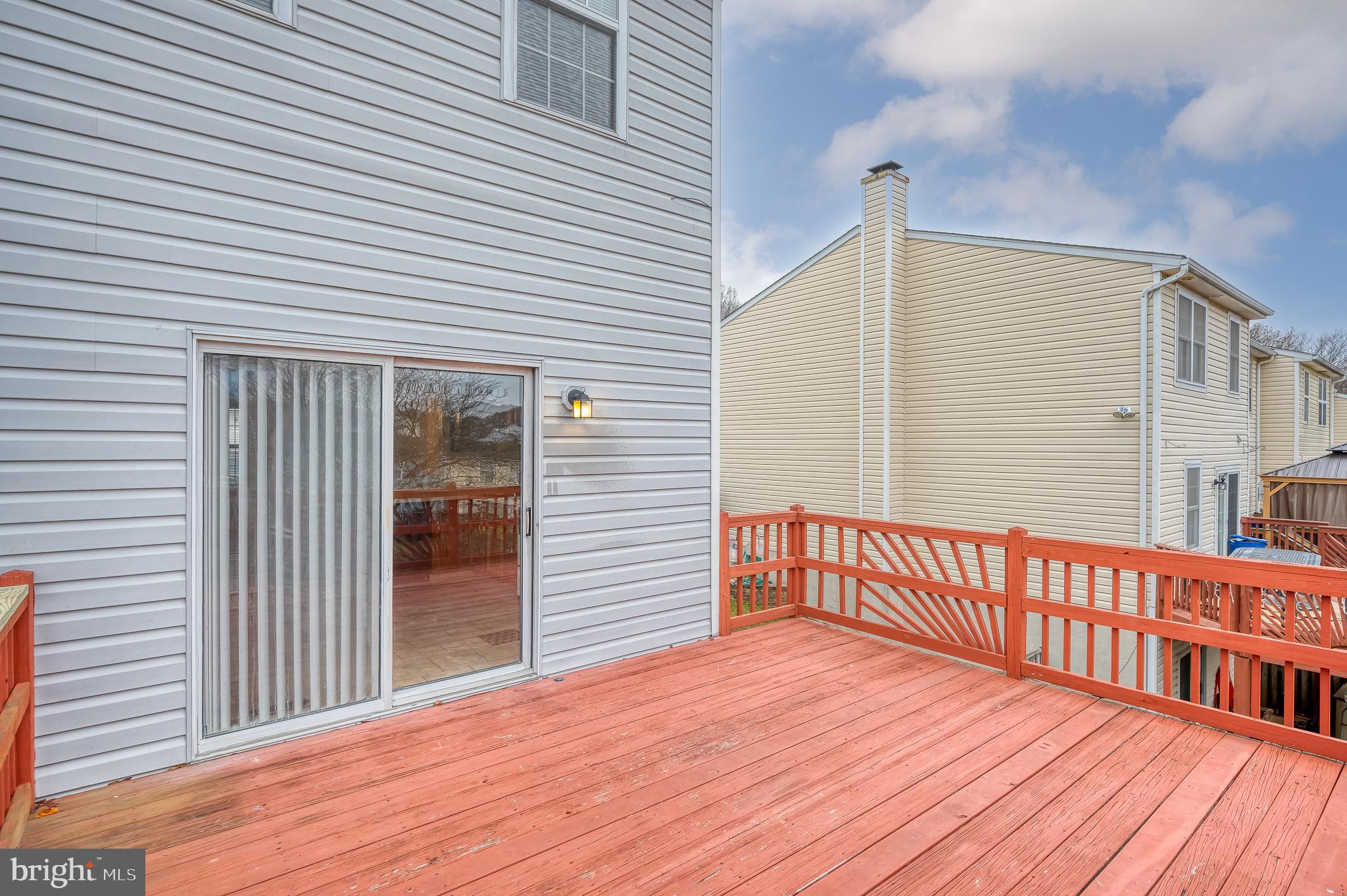 WOODBRIDGE CENTER - Residential Lease