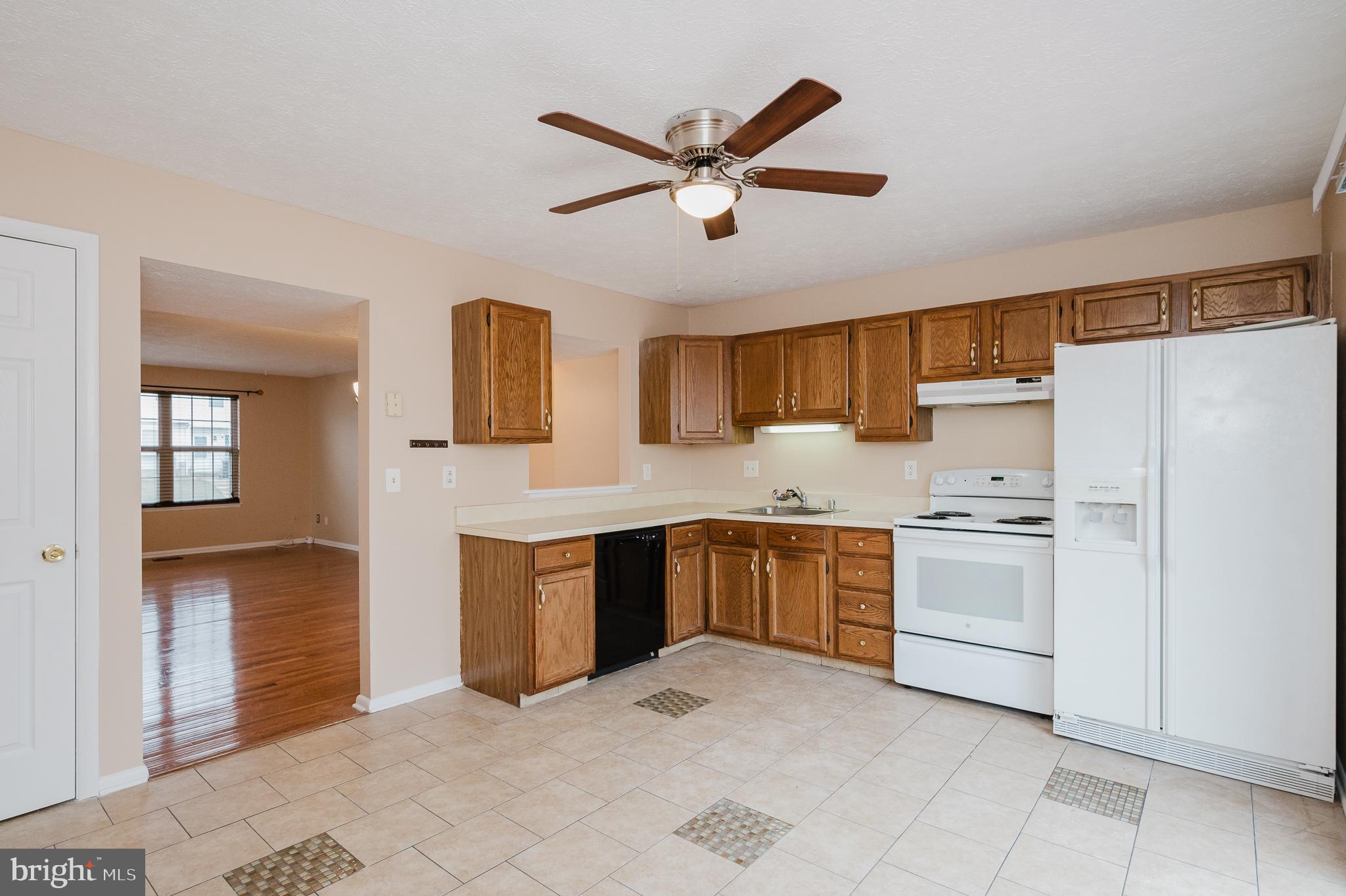 WOODBRIDGE CENTER - Residential Lease