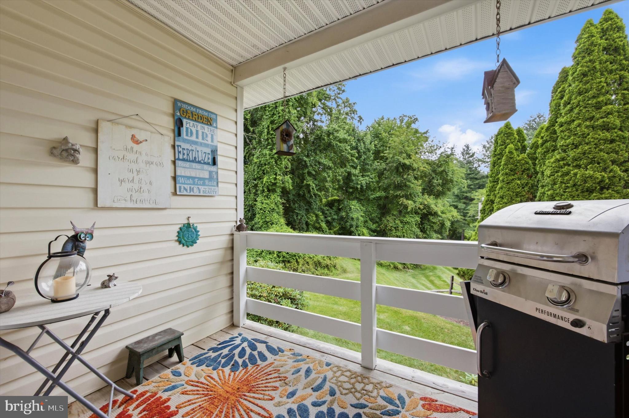 136 DEERFIELD COURT 136