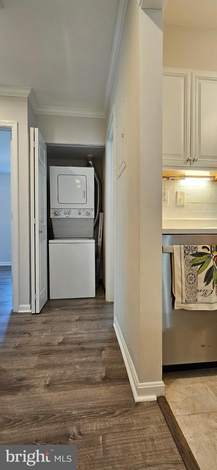 BURKE COVE - Residential Lease