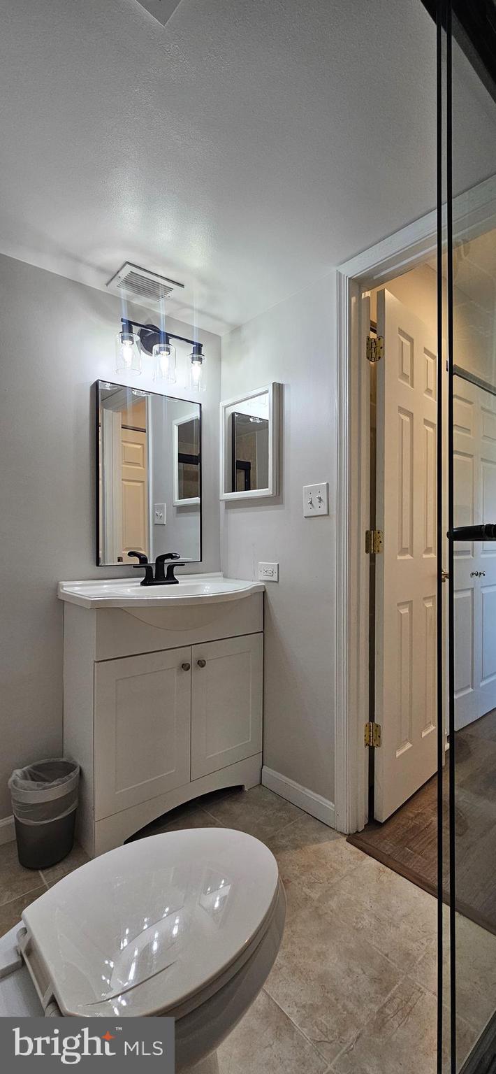 BURKE COVE - Residential Lease