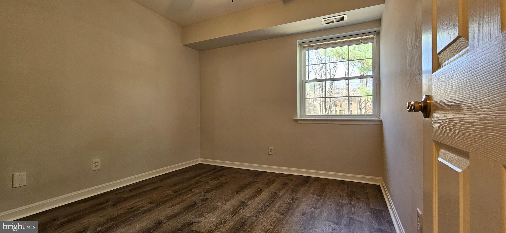 BURKE COVE - Residential Lease