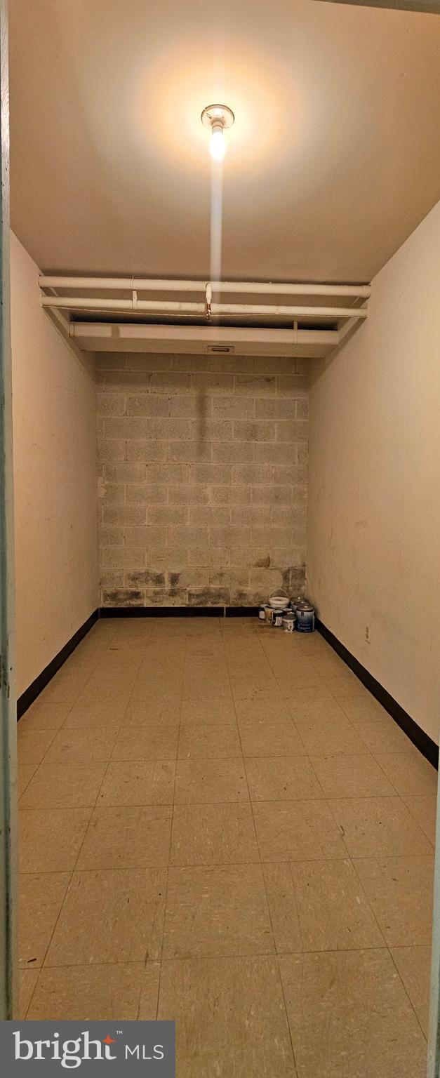 BURKE COVE - Residential Lease