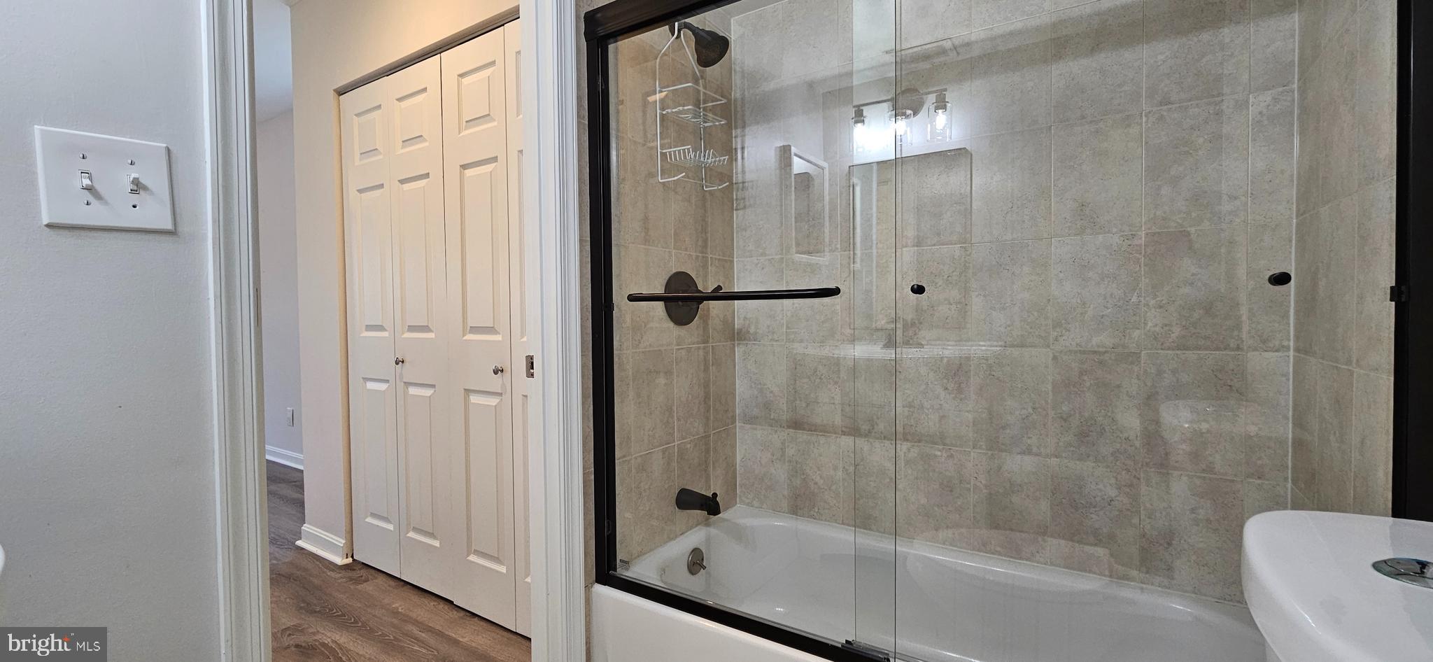 BURKE COVE - Residential Lease