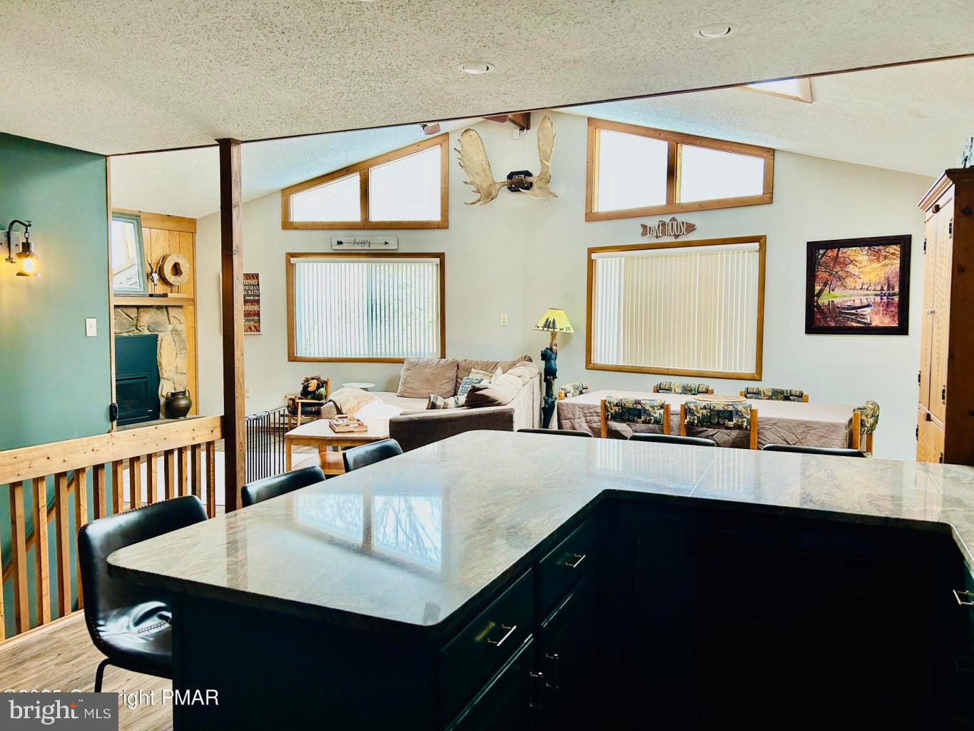 TOWAMENSING TRAILS - Residential