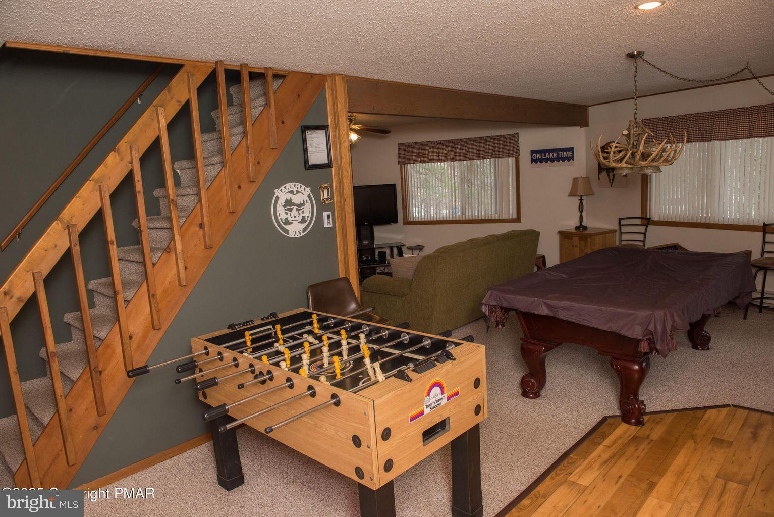 TOWAMENSING TRAILS - Residential