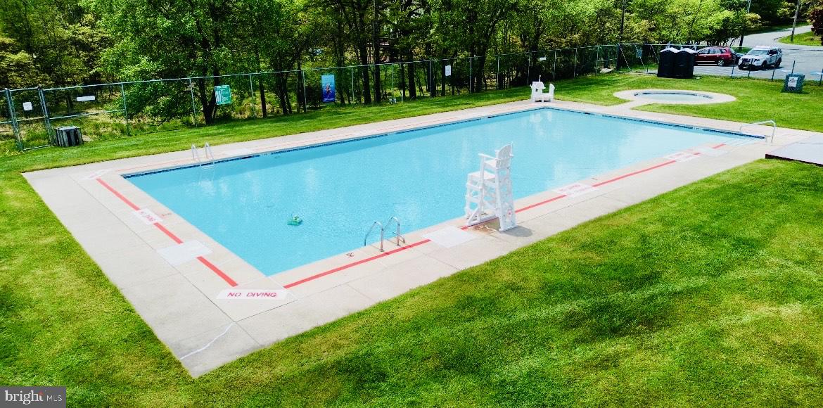 TOWAMENSING TRAILS - Residential