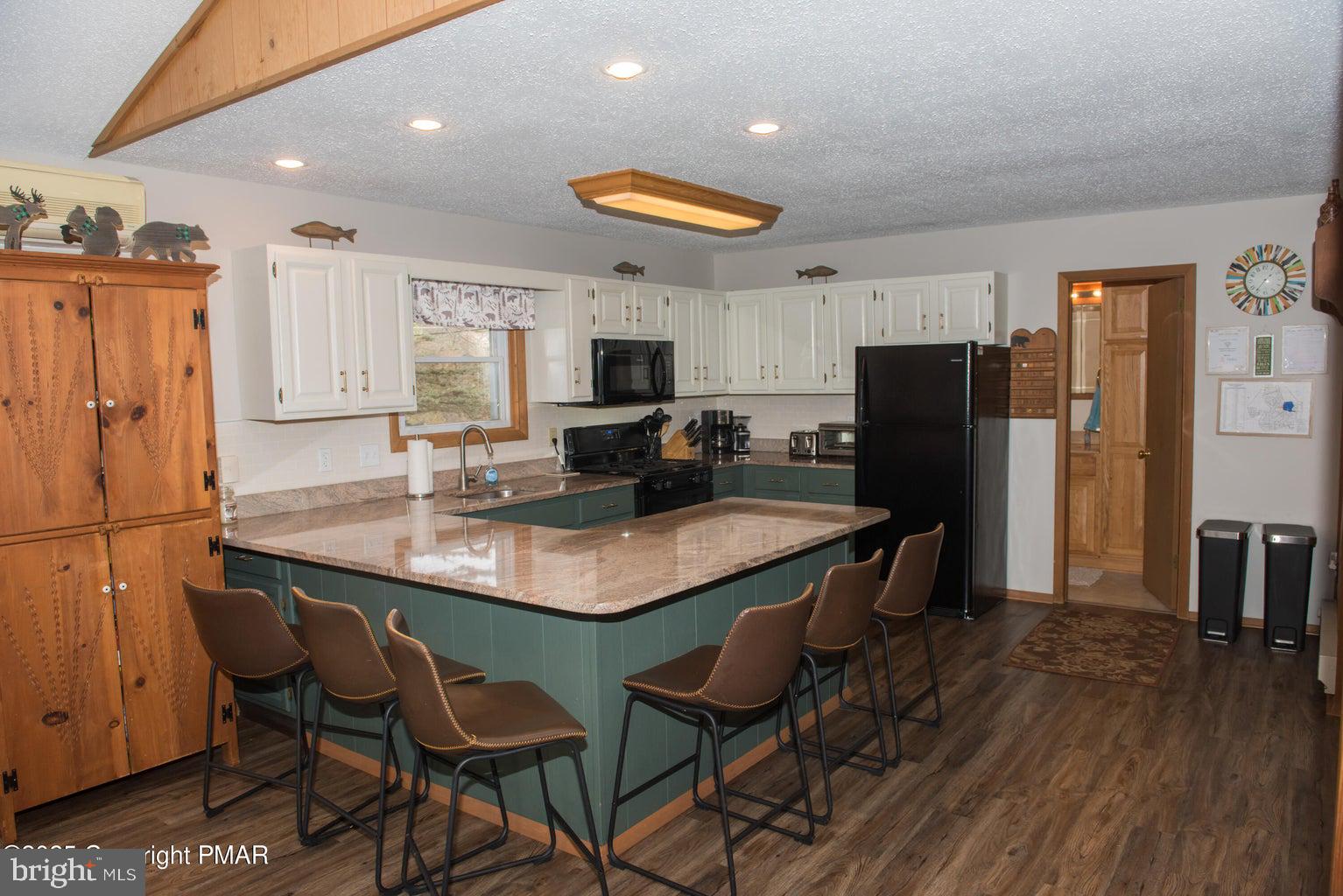 TOWAMENSING TRAILS - Residential