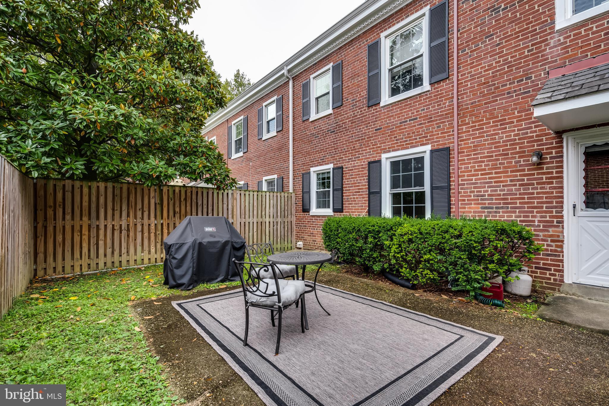 FAIRLINGTON - Residential