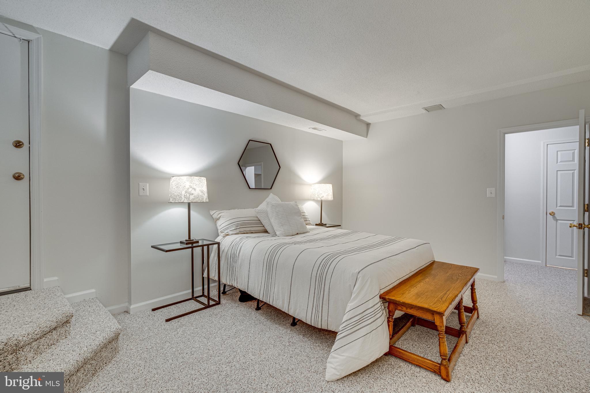 FAIRLINGTON - Residential