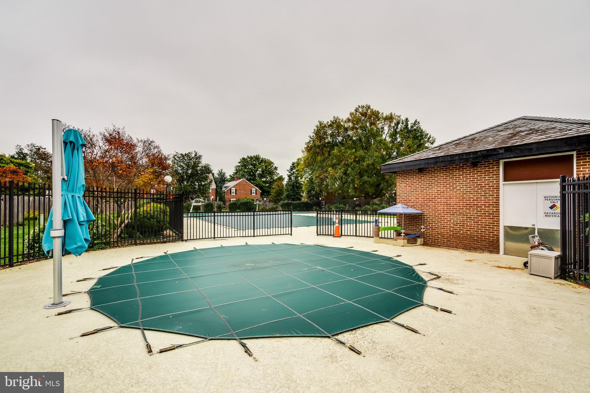FAIRLINGTON - Residential