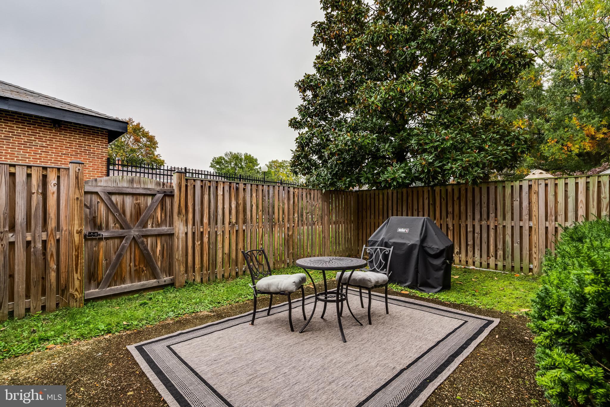 FAIRLINGTON - Residential