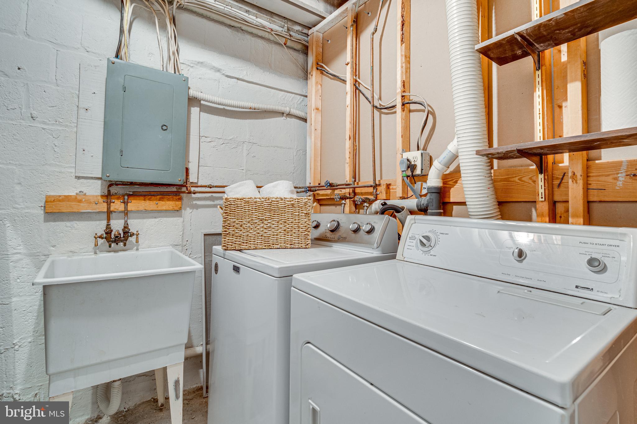 FAIRLINGTON - Residential