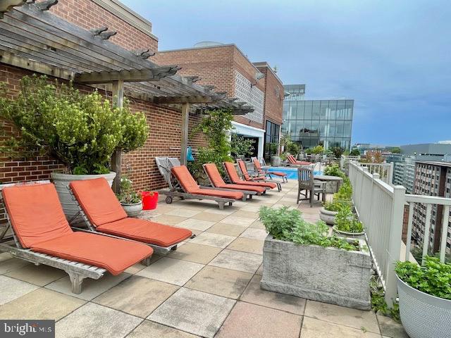 DUPONT CIRCLE - Commercial Sale