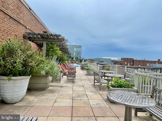 DUPONT CIRCLE - Commercial Sale