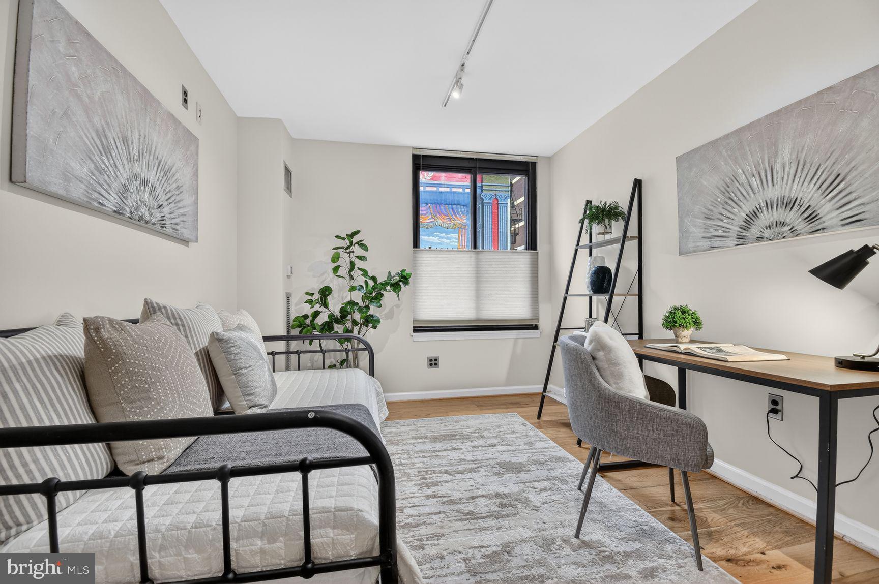DUPONT CIRCLE - Commercial Sale