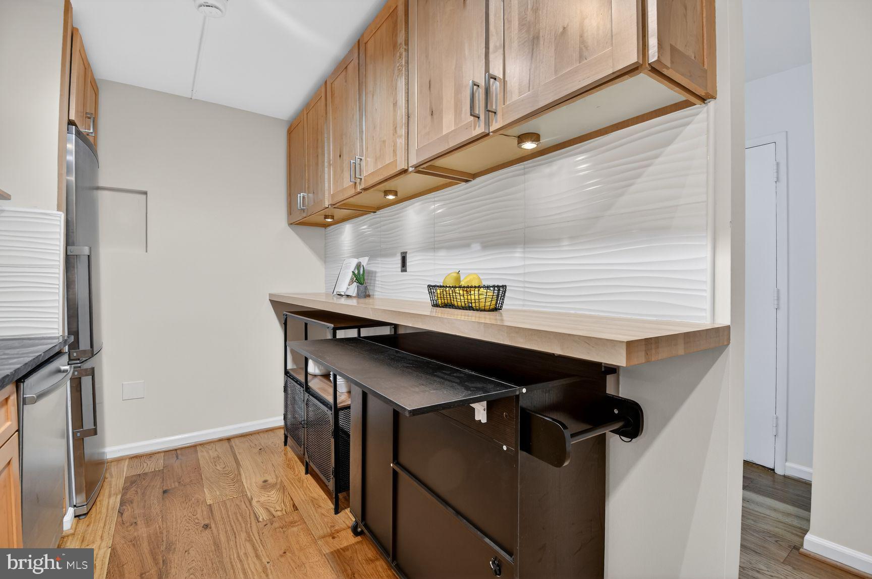 DUPONT CIRCLE - Commercial Sale