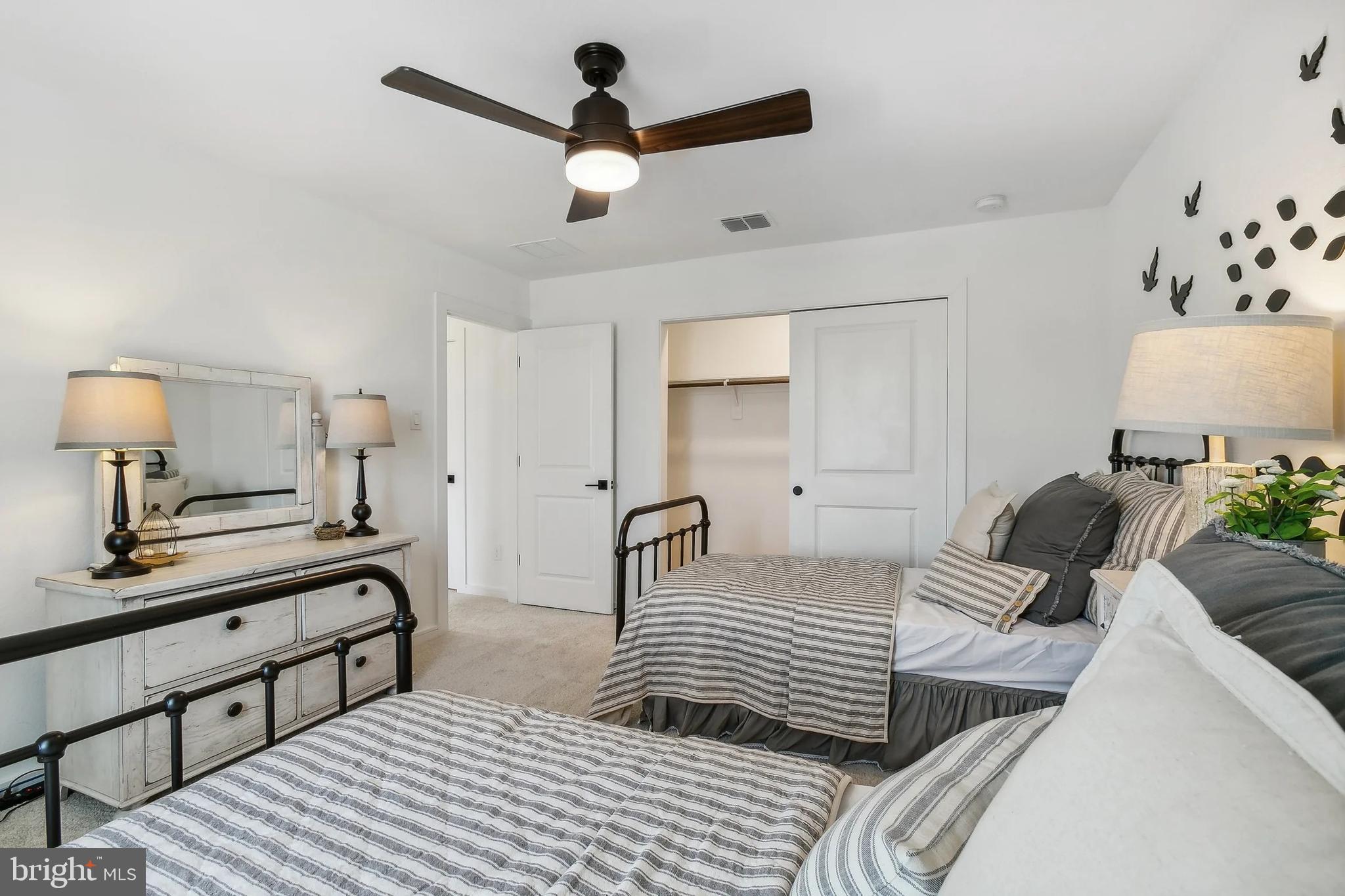 HUNTWELL WEST - Residential