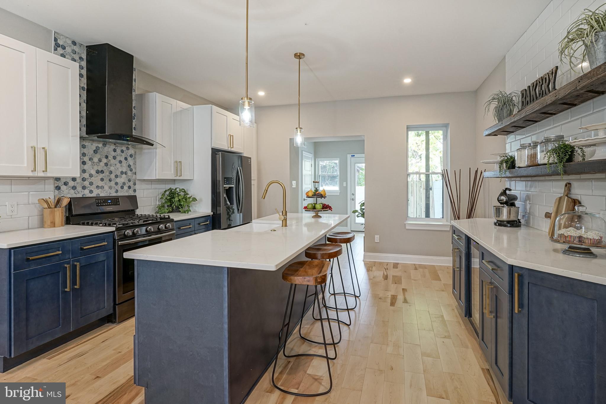 POINT BREEZE - Residential