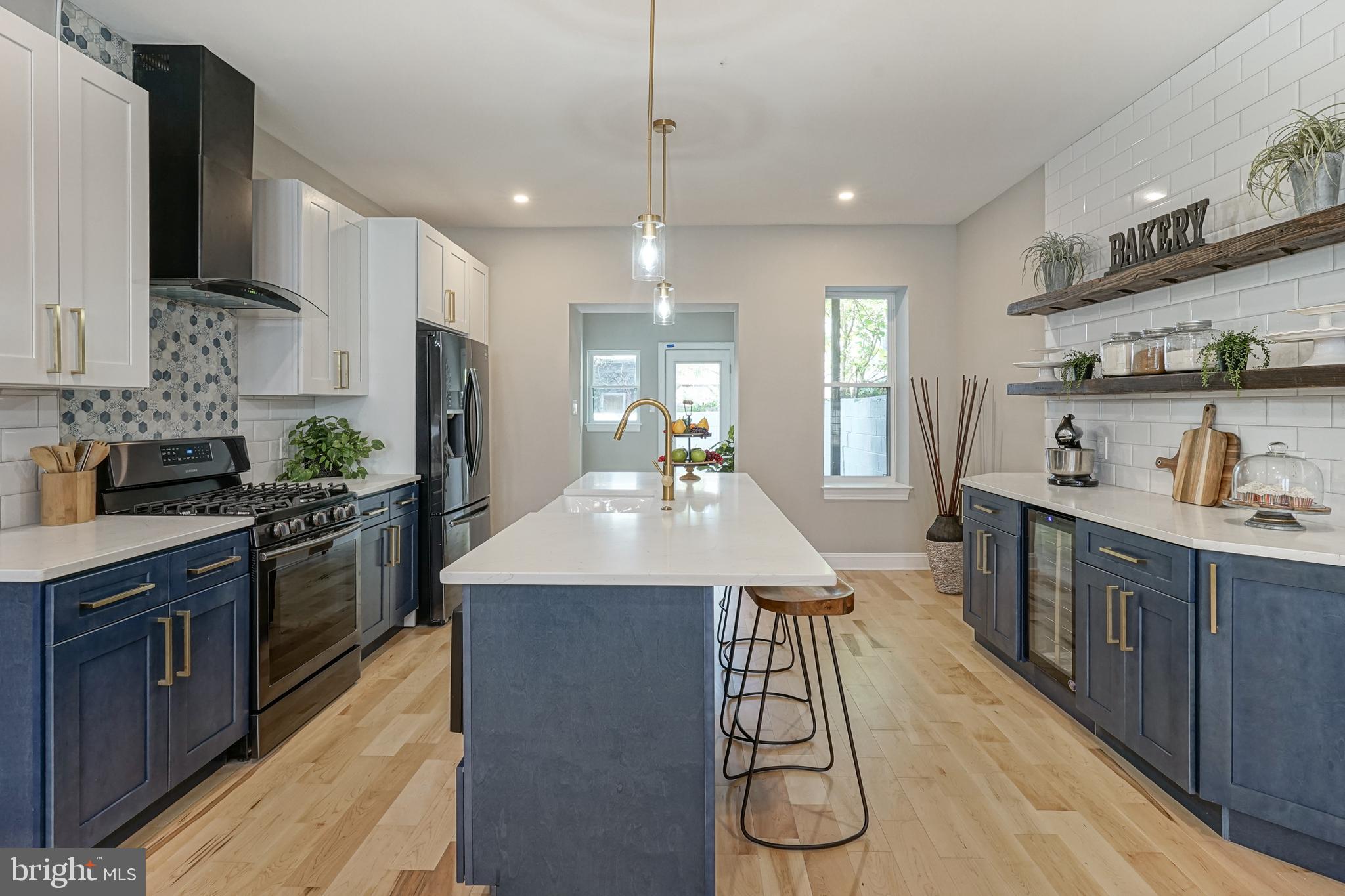 POINT BREEZE - Residential