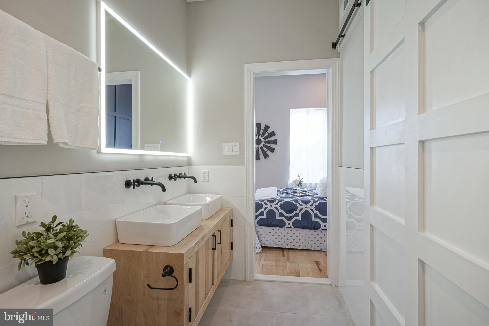 POINT BREEZE - Residential