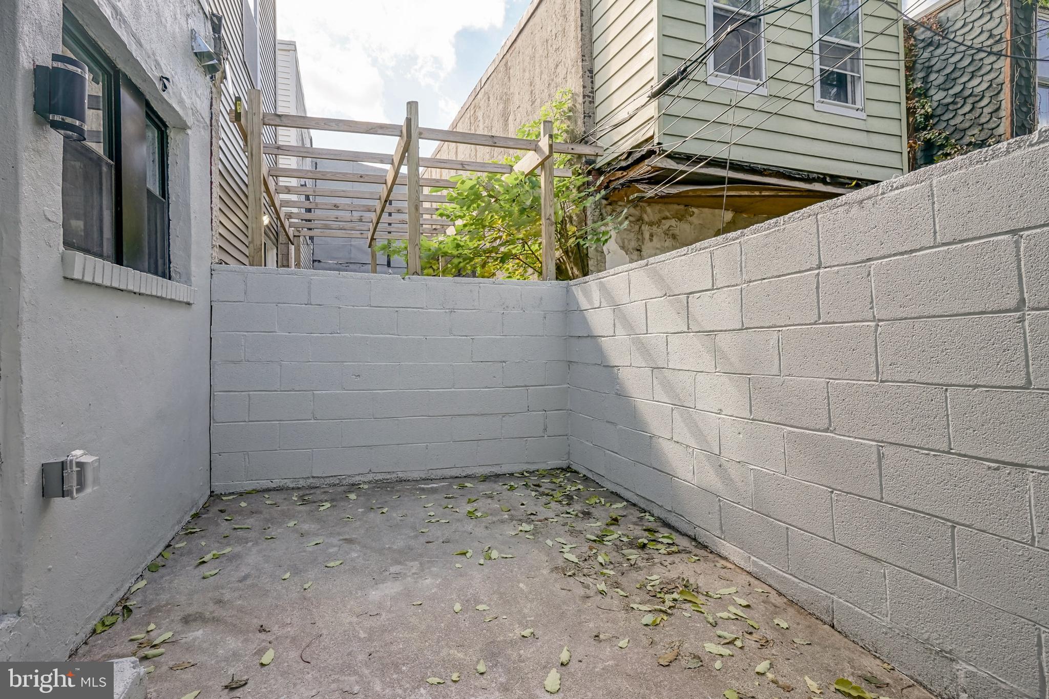 POINT BREEZE - Residential