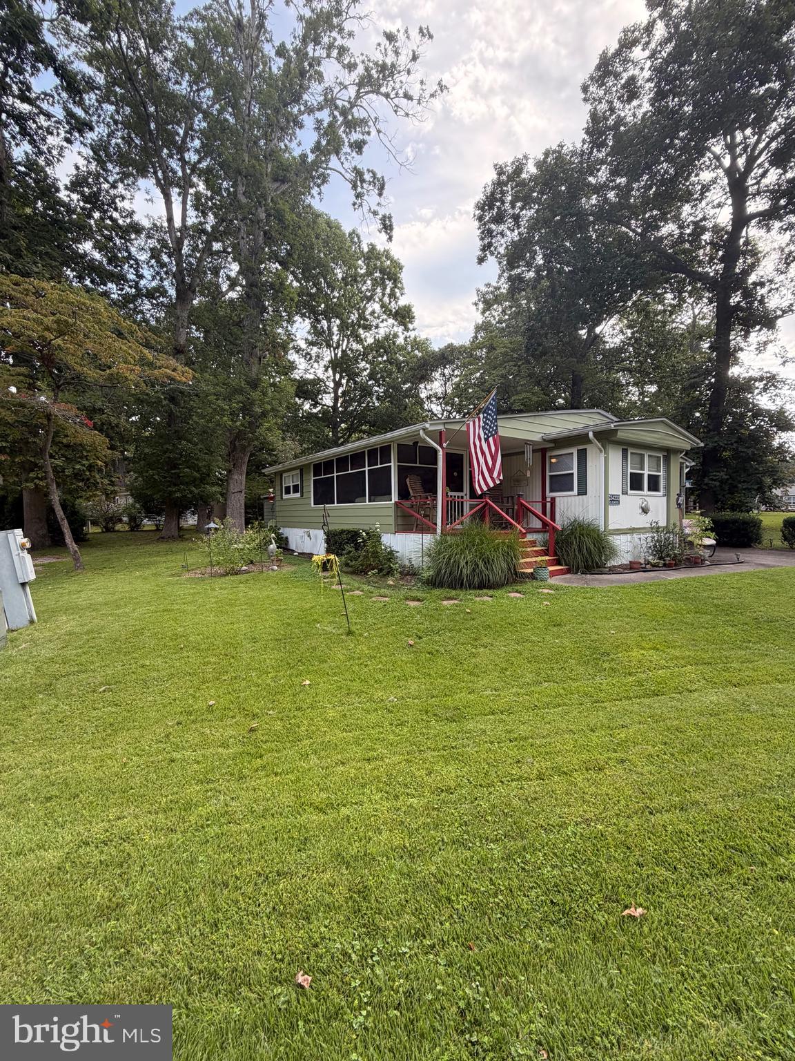 34233 SANDY LANE