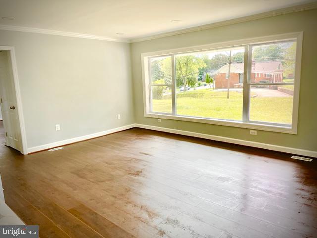 TEMPLE HILLS PARK - Residential