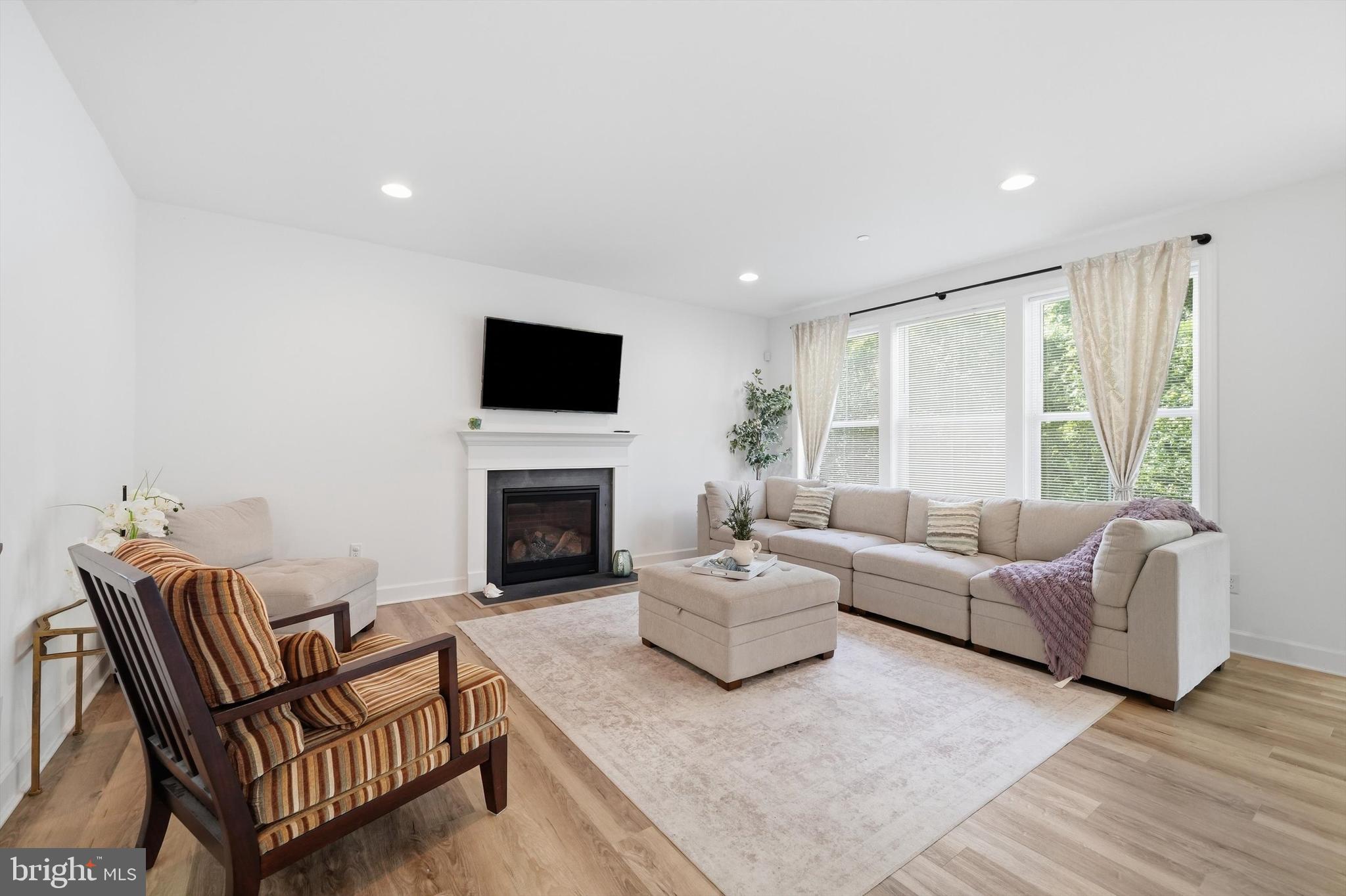 15421 RIVERCREST COURT