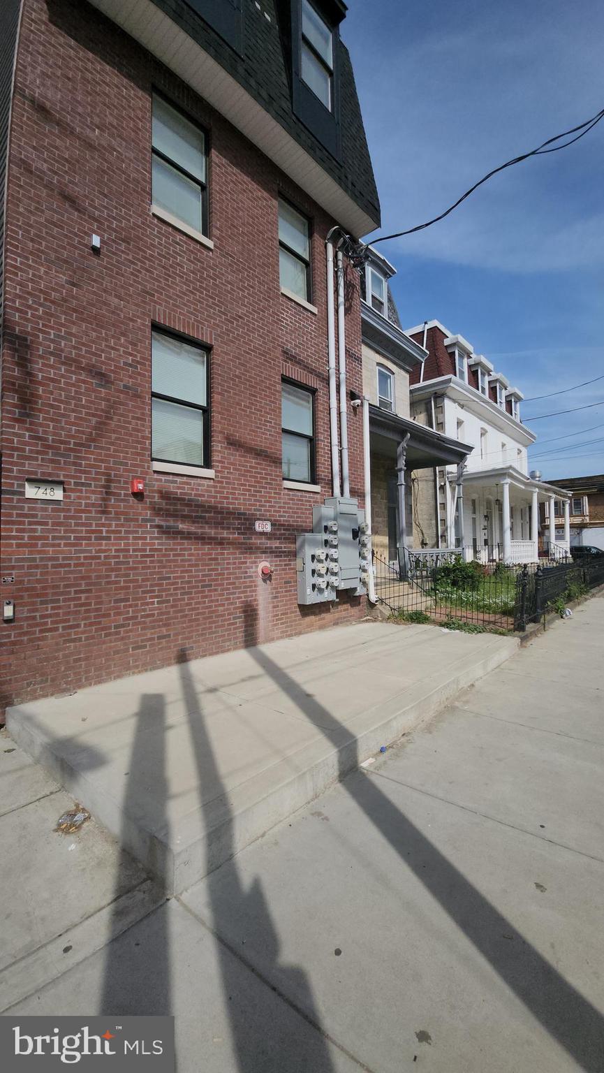 MANTUA - Residential