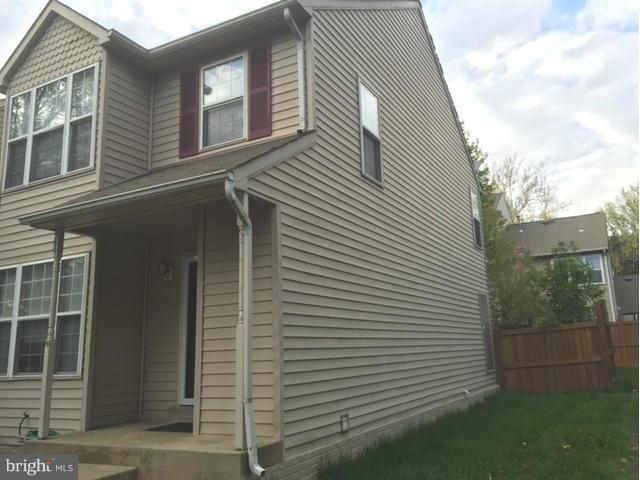 CENTREVILLE GREEN - Residential Lease