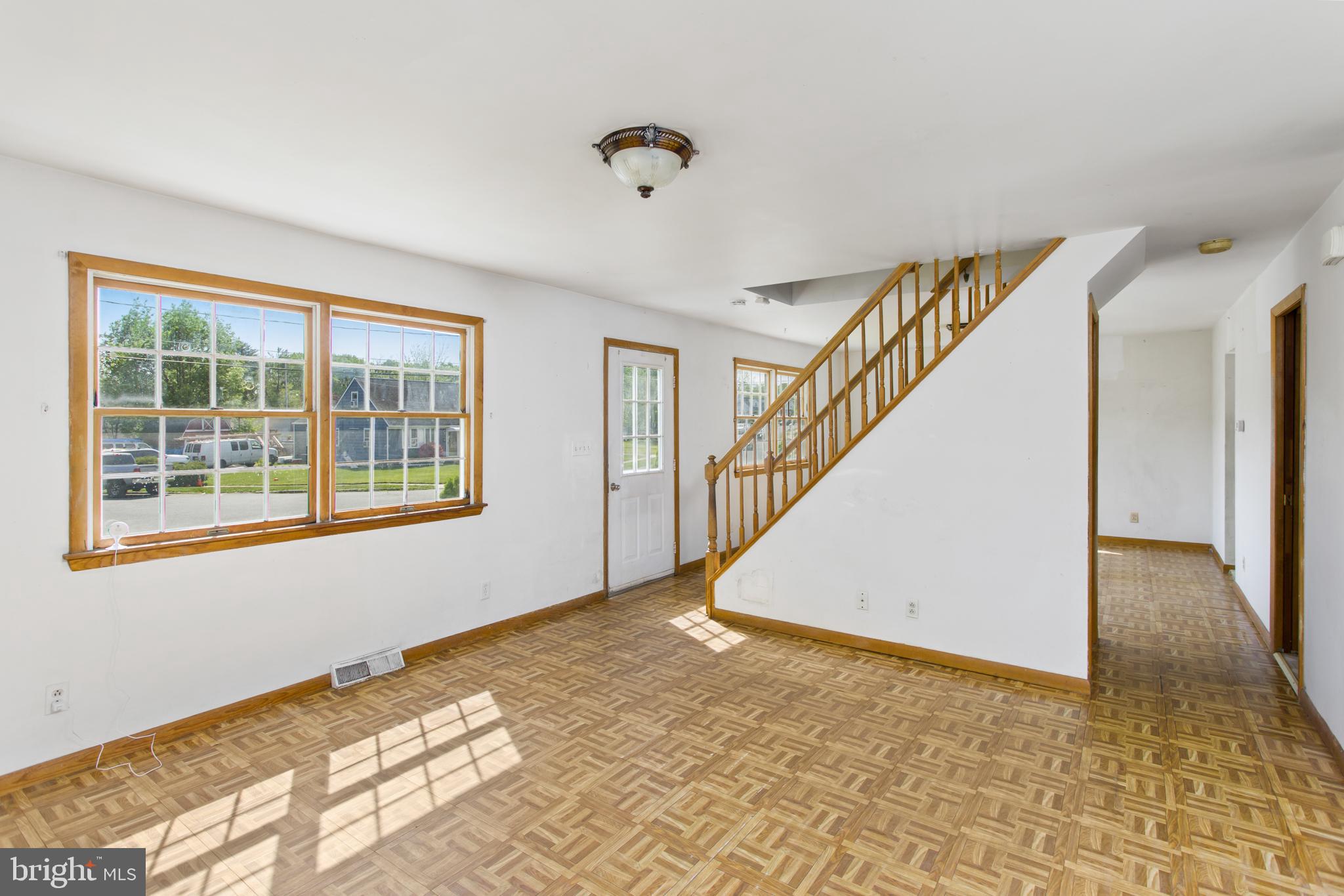 87 PENNWOOD DRIVE