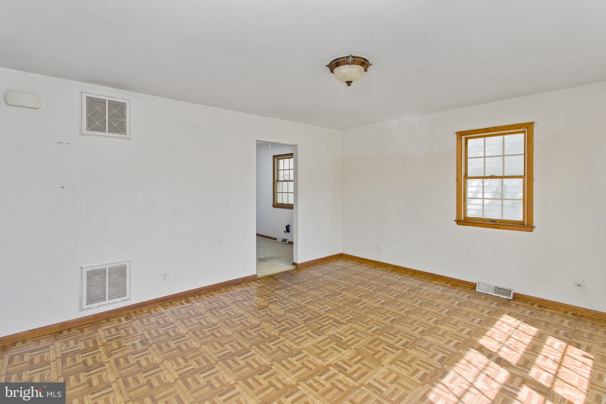 87 PENNWOOD DRIVE